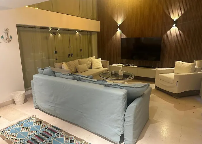 Marina Front 3 Bedroom Duplex Appartamento Hurghada